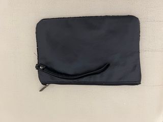 Bolso de mano con abalorios