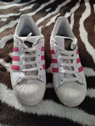 Zapatillas Adidas Mujer Talla 37  y medio Rosa y B