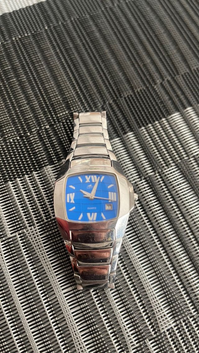 Reloj Lotus Mujer Azul y Plateado