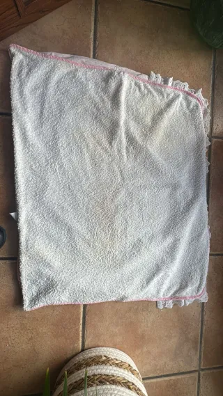 Manta bebé con bordado