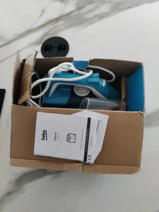 Ferro da stiro Beko 2400 W e piastra in ceramica