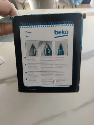 Ferro da stiro Beko 2400 W e piastra in ceramica