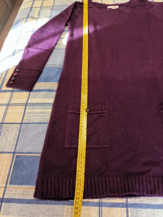 Vestido de punto granate con bolsillos