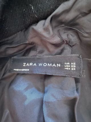 Chaquetón Zara Negro con Capucha