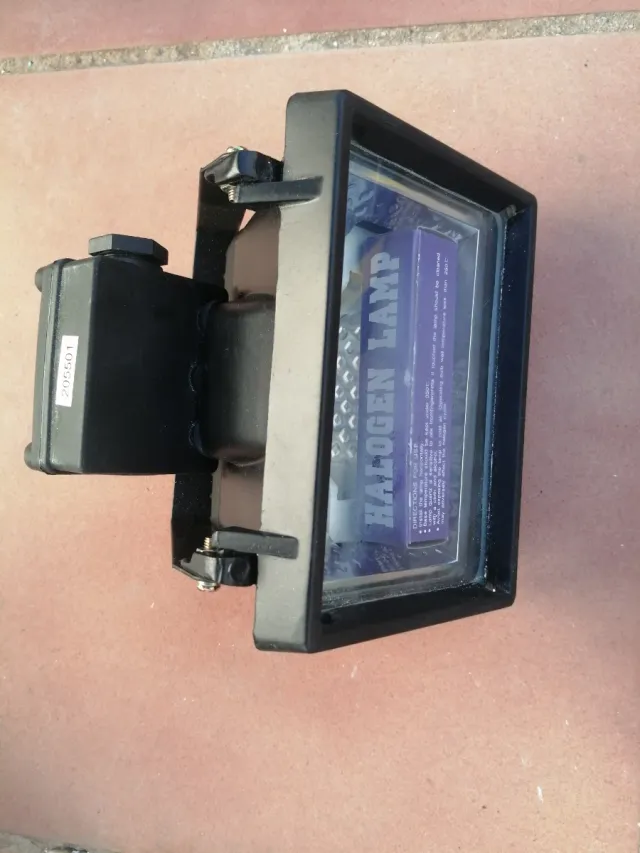 Foco Halógeno MIKRO 150W IP55