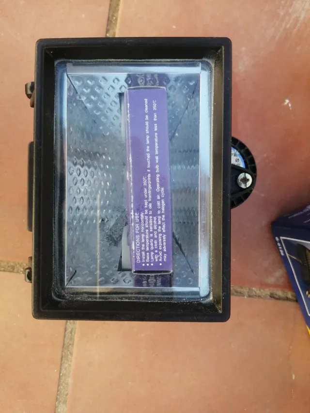 Foco Halógeno MIKRO 150W IP55