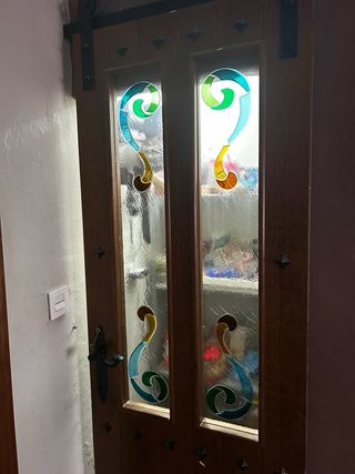 Puerta corredera madera con cristal