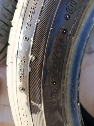 Neumático 205/55R16 91V solo hay 1