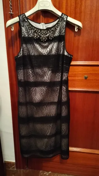 Vestido fiesta Tintoretto negro pedrería