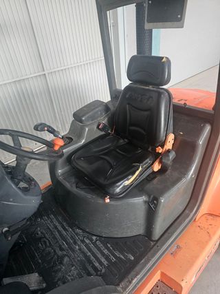 AUSA C250H Carretilla Elevadora