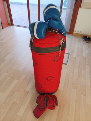 Saco Boxeo Rojo + 2 Pares Guantes