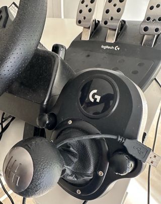 Volante Logitech para Play S. o PC