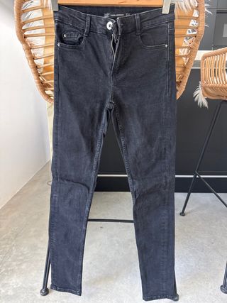 Pantalón pitillo Zara elástico negro