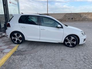 Volkswagen Golf GTI 2010