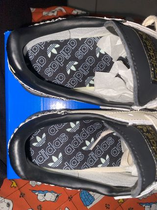 Scarpe Adidas Handball Spezial beige e nere nuove