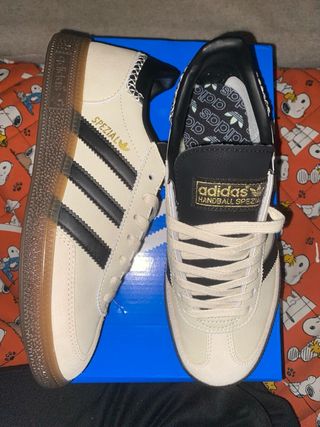 Scarpe Adidas Handball Spezial beige e nere nuove