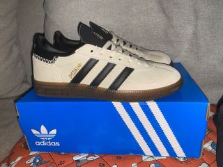 Scarpe Adidas Handball Spezial beige e nere nuove