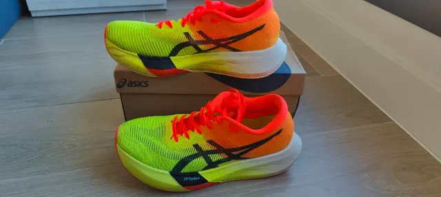 Sneakers Asics Metaspeed Sky Paris Taglia 42