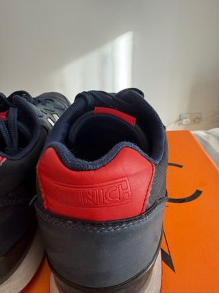 Zapatillas Munich Azul y Rojo