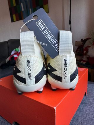 Botas fútbol niño Nike Superfly PRO 33