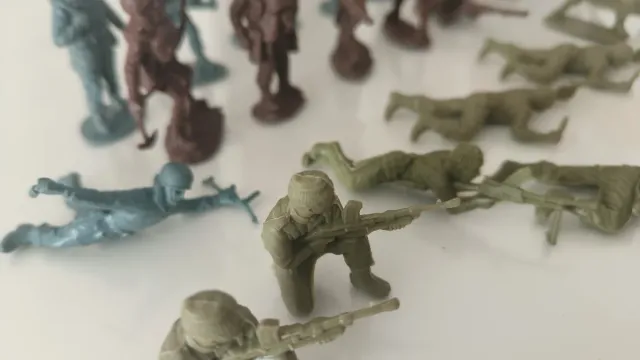 Lotto 22 soldatini vintage plastica