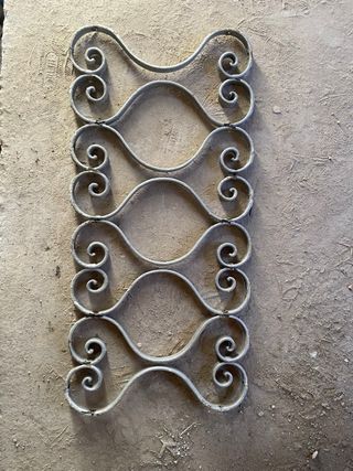 Reja hierro forjado antigua 69x32.5cm
