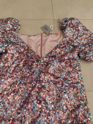 Vestido fiesta lentejuelas mangas abullonadas