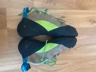 Pies de Gato Scarpa Maestro Mid