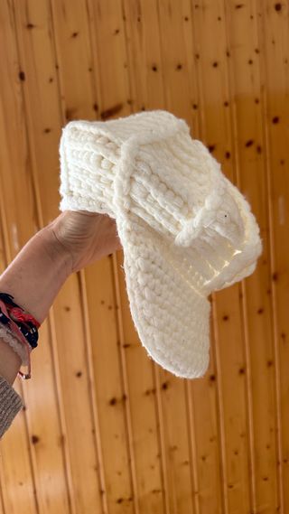 Gorra tejida punto blanca mujer