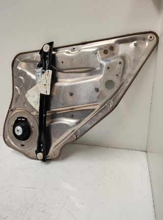 Mercedes-benz a2048204302 elevalunas clase 240171