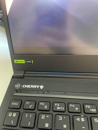 Medion ERAZER Major X20 RTX 4070 I9-13900HX NUEVO