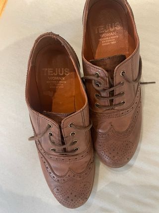 Zapatos Oxford Marrones con Cordones