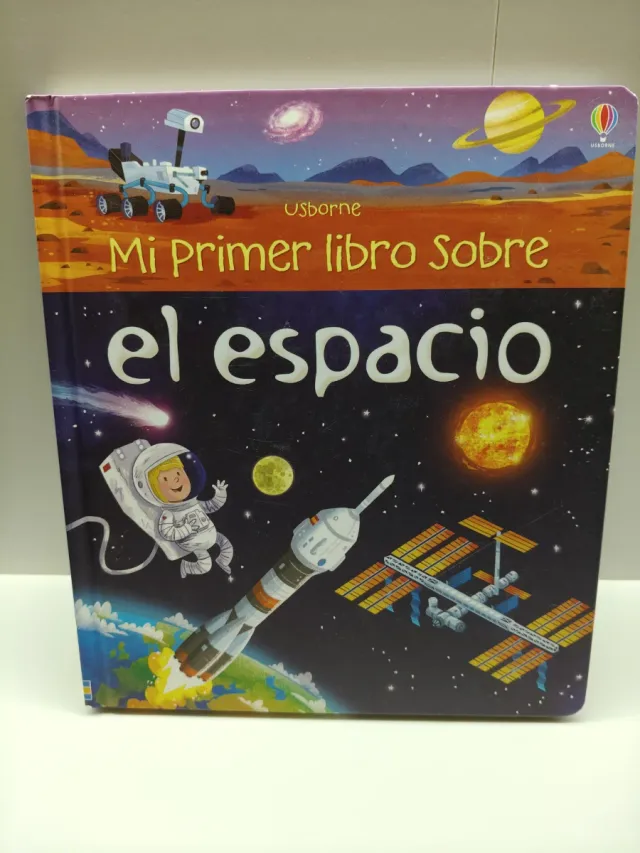 Libro "Mi primer libro sobre el espacio"