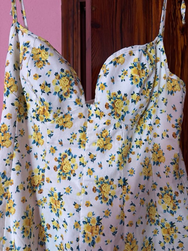 Vestido floral Zara talla L