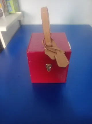 Bolso neceser rojo nuevo