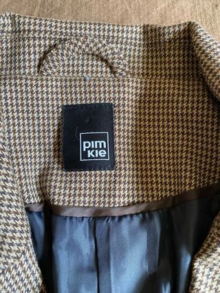 Blazer cuadros Pimkie marrón y beige