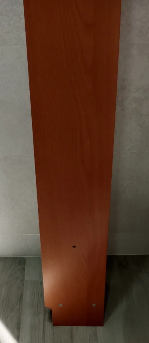 Estantería estrecha de madera 20cm.