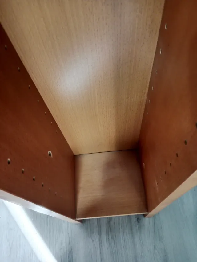 Estantería estrecha de madera 20cm.