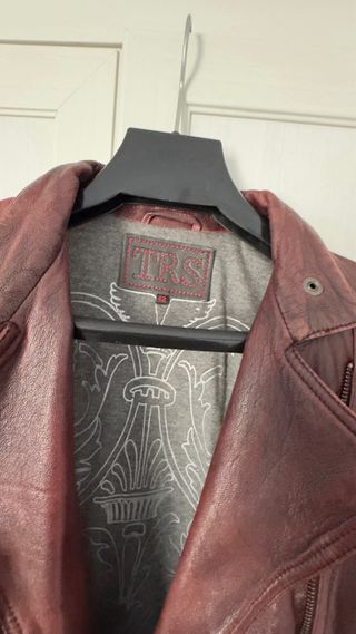 Chaqueta de cuero 100% estilo motero