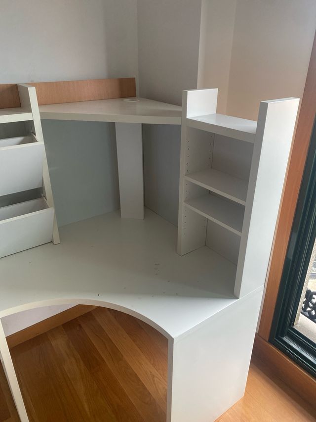 Escritorio blanco modular