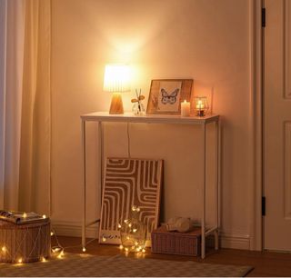 Mesa consola metal y mimbre