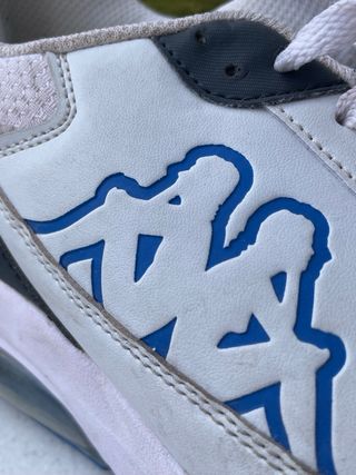 Zapatillas Kappa Blancas y Azules