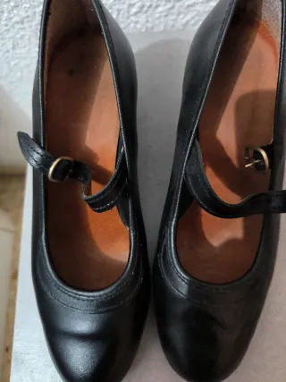 Zapatos de baile negros con tira