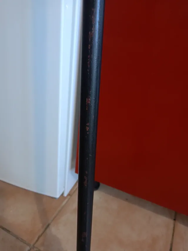 Barra de cortina metálica negra