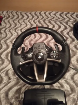 Volante Hori PS4 con Pedales