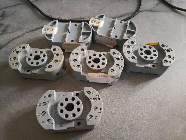 Relè industriali Finder nuovi