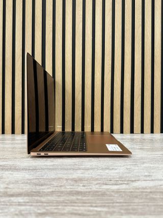 MacBook Air 13" 2020 M1 8gb 500gb SSD