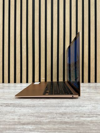 MacBook Air 13" 2020 M1 8gb 500gb SSD