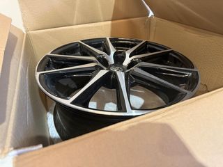 Llantas 18” 5x100 - Juego de 4