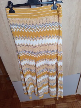 Falda larga MORGAN zig-zag multicolor talla XL